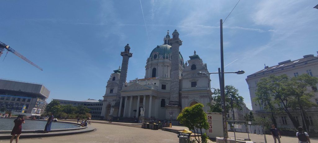 Iglesia San Carlos Borromeo - Ruta Viena