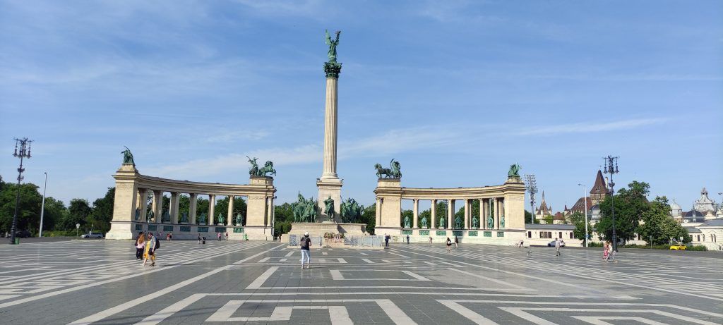 Plaza de los héroes - Qué ver en 1 día en Budapest