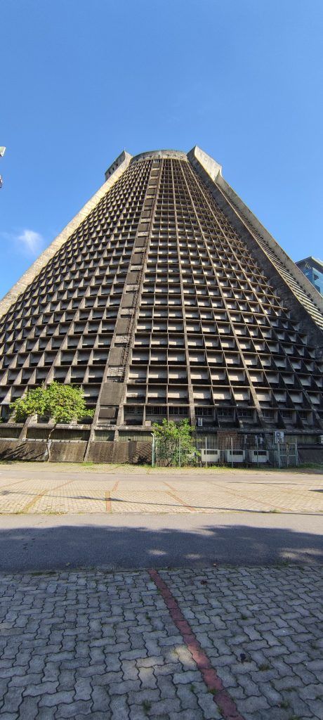 Catedral de San Sebastián en nuestro día 1 en Río de Janeiro