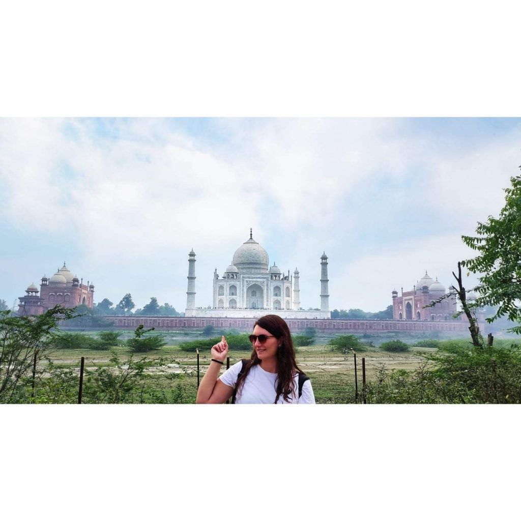 Taj Mahal desde los jardines de Agra