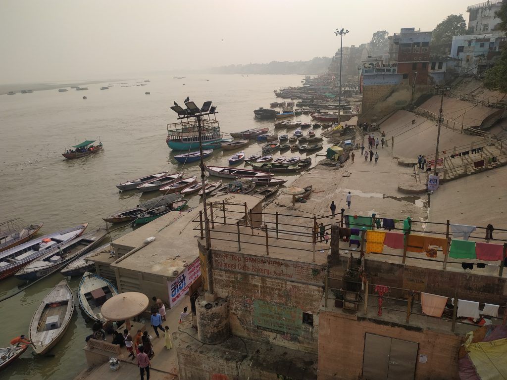 Río Ganges en Varanasi