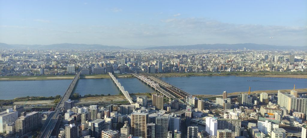 Vistas desde Umeda Sky uno de los sitios qué ver en Osaka
